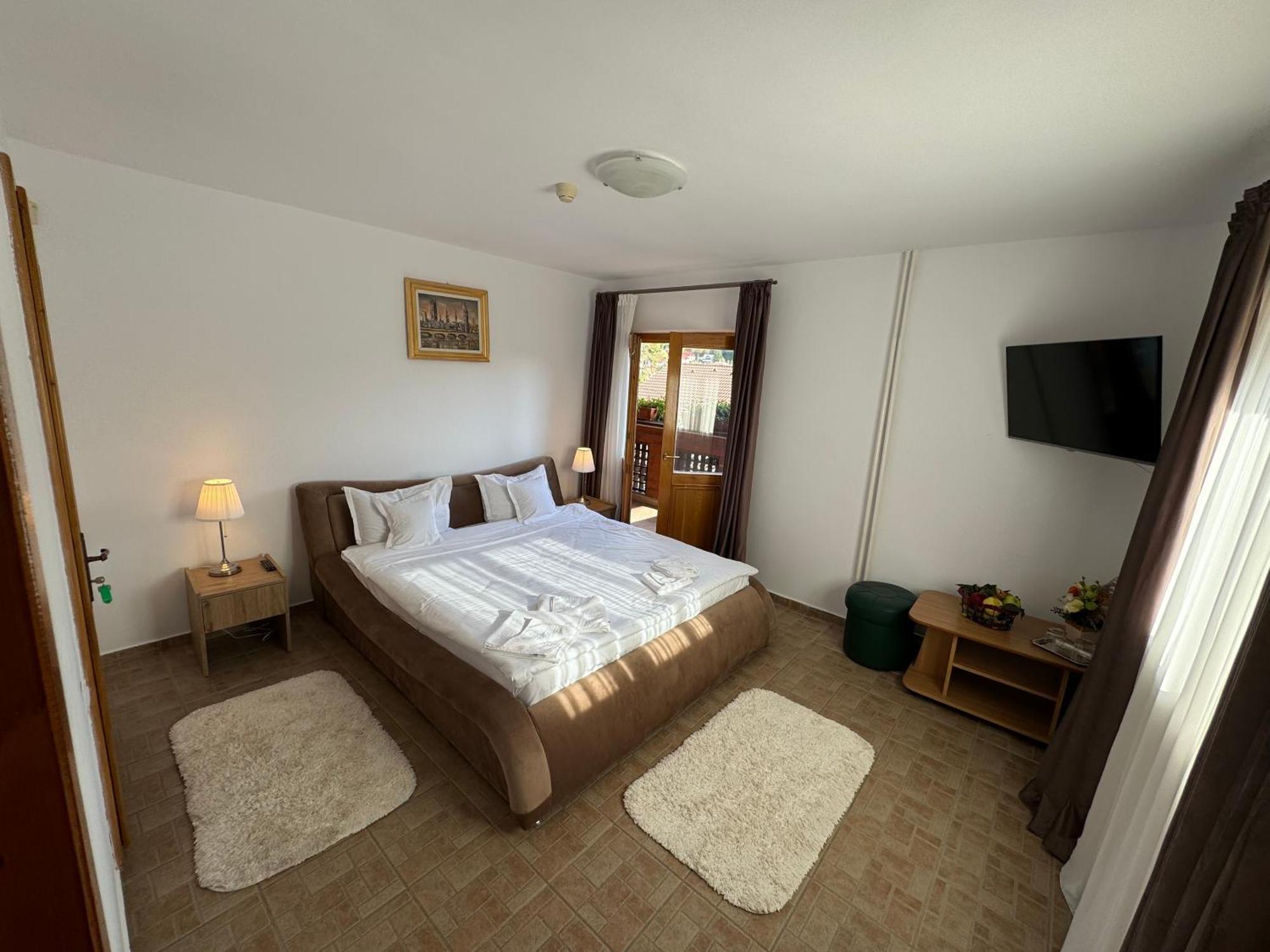 Hotel Alisio à Sinaia Extérieur photo