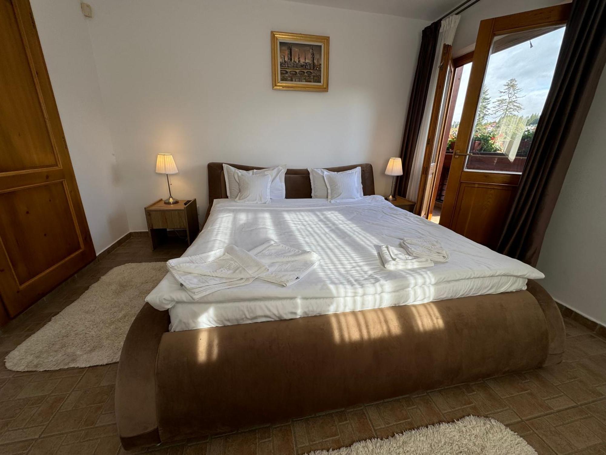 Hotel Alisio à Sinaia Extérieur photo